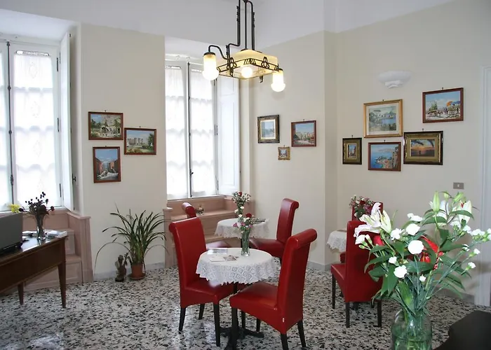 Beb Di FioreHotel Napoli